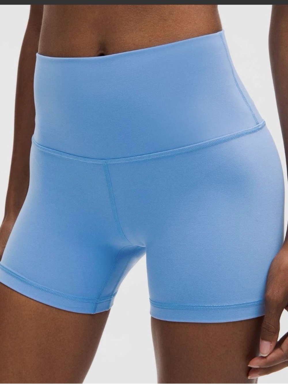 Lululemon Align High-Rise Short 4"
Pool Party Size 14